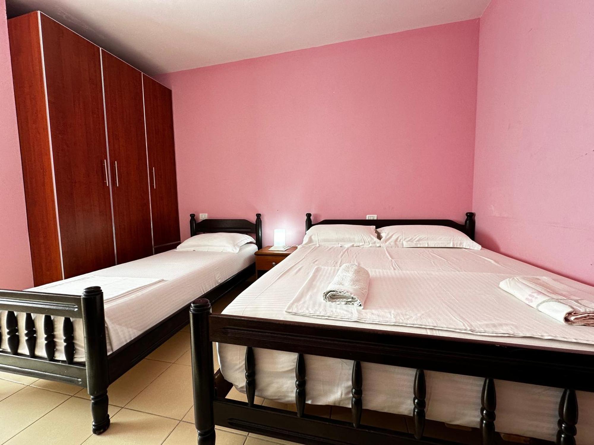 דורס Romance Holiday Garden Inn מראה חיצוני תמונה