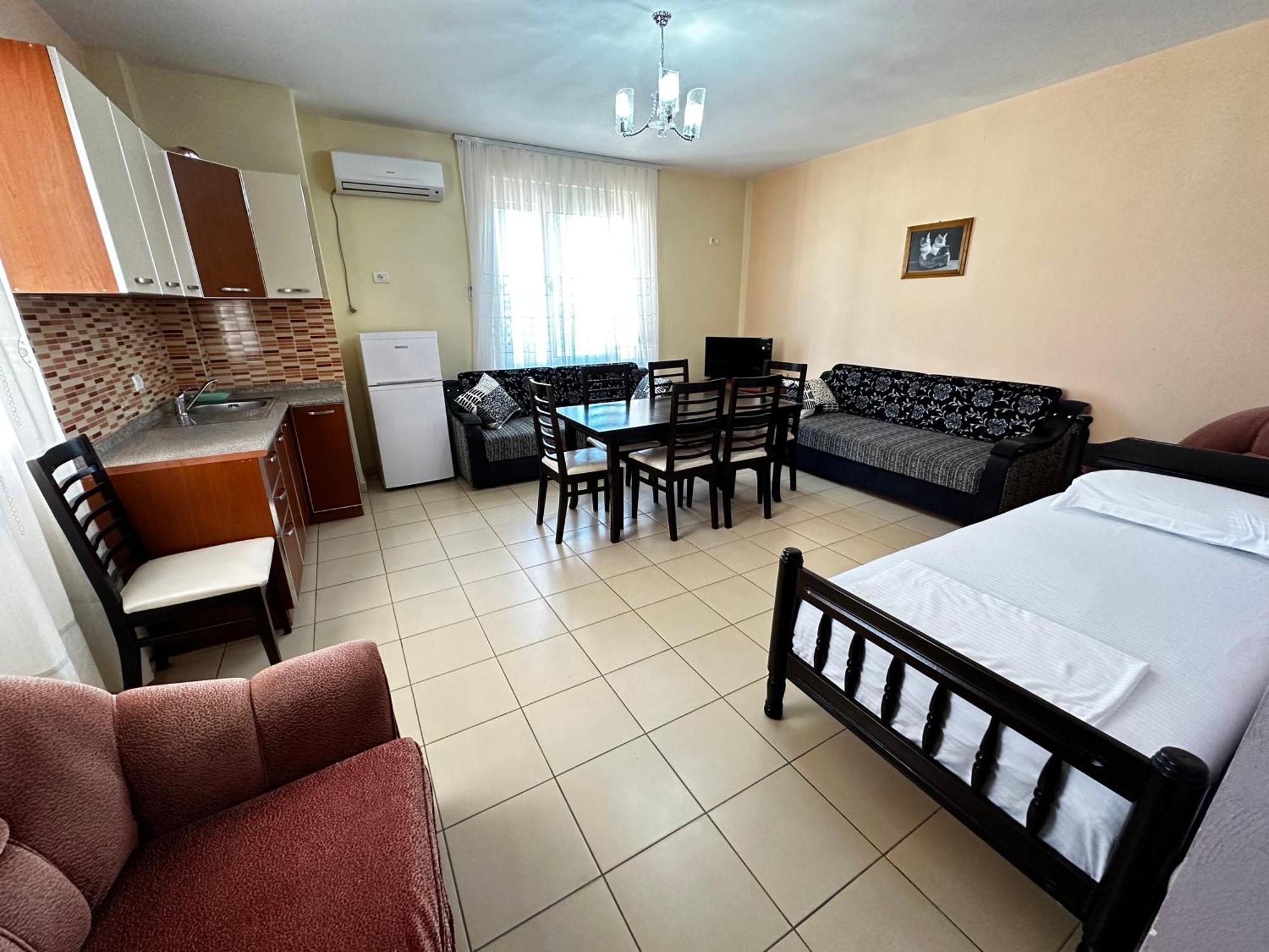 דורס Romance Holiday Garden Inn מראה חיצוני תמונה